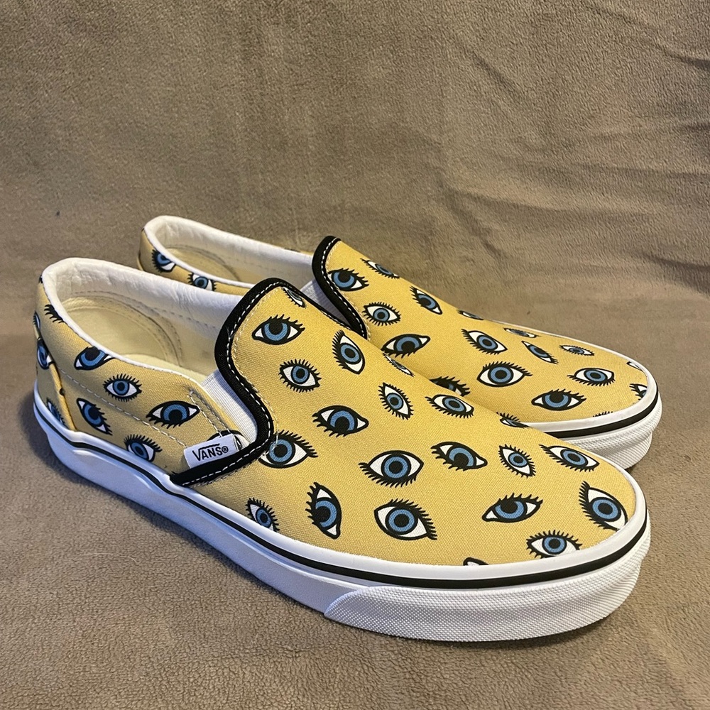 Vans Women’s Classic Slip On Looking Glass Canvas shoes.